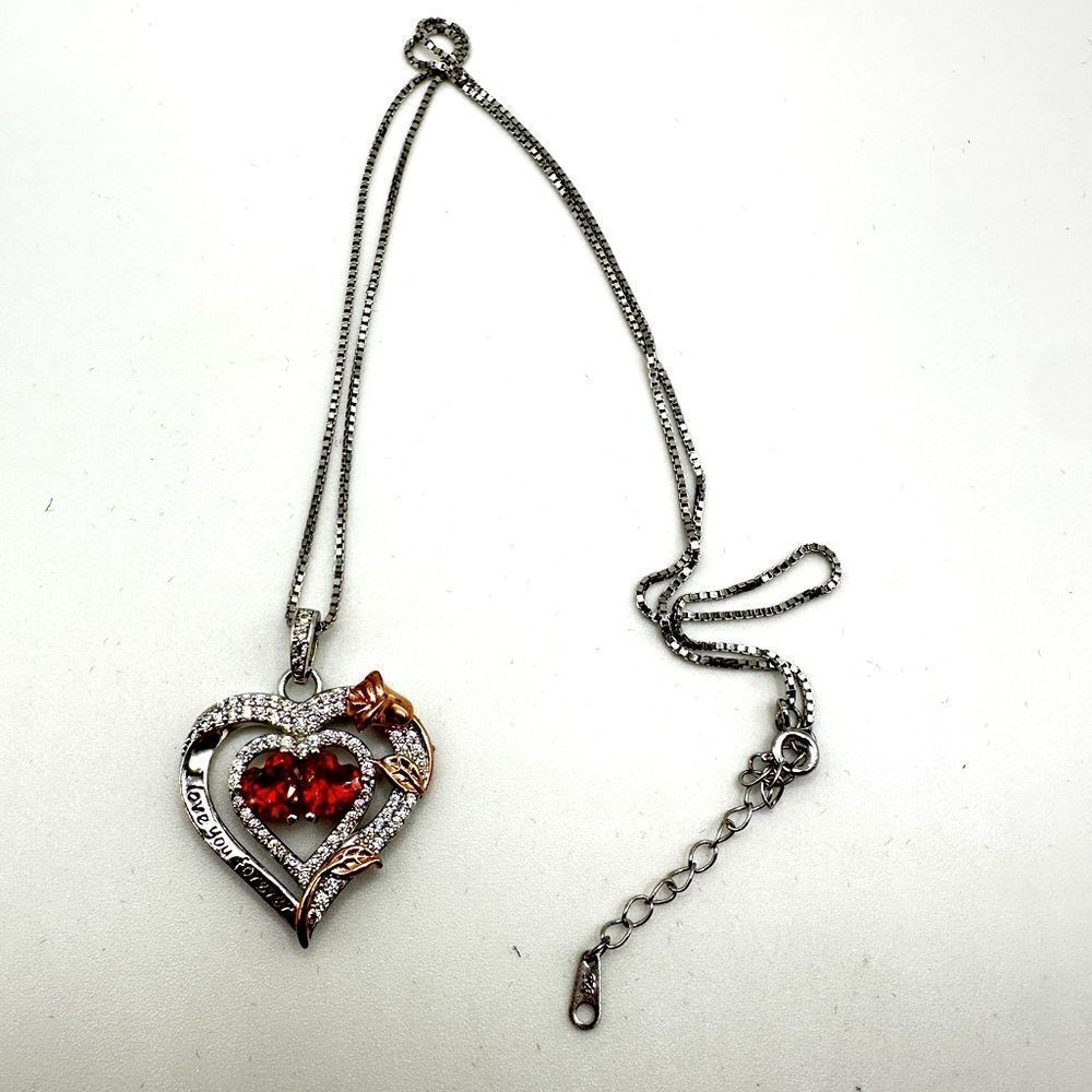 NIB Sterling silver, possibly gold plated, heart necklace with cz diamonds!‎